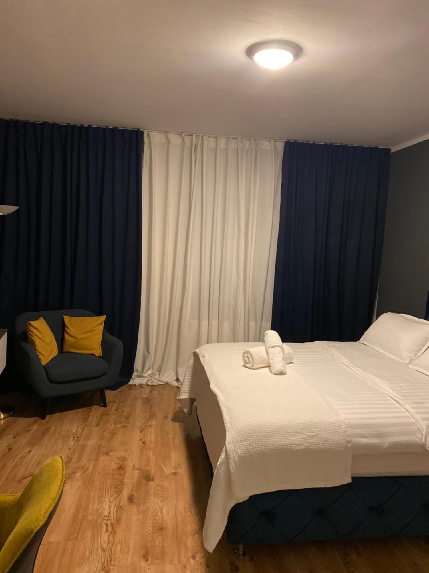 Apartment Markt1 *